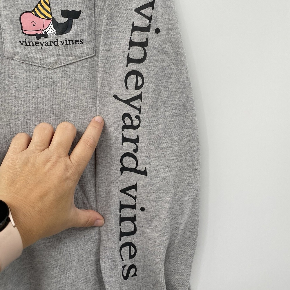 Vineyard Vines T-Shirt Men Small Gray Party Whale Pocket Long Sleeve Graphic Tee - Picture 5 of 5